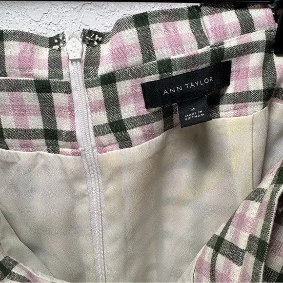 Ann‎ Taylor Plaid Paperbag Pencil Skirt - Picture 5 of 8
